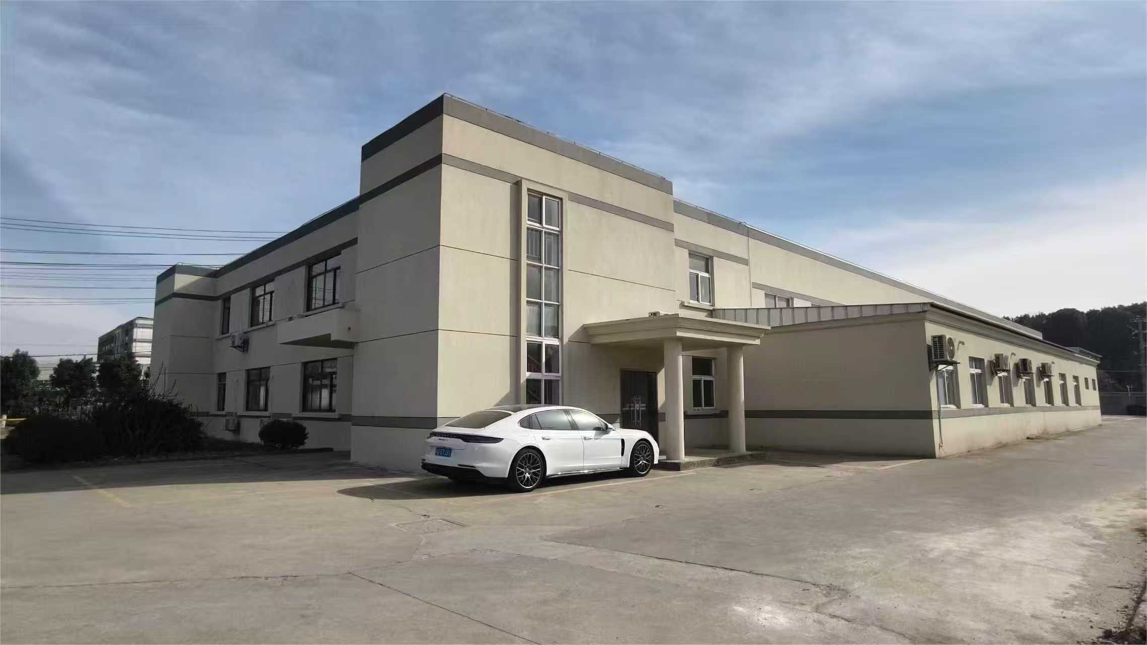 您身边的光学加工工厂